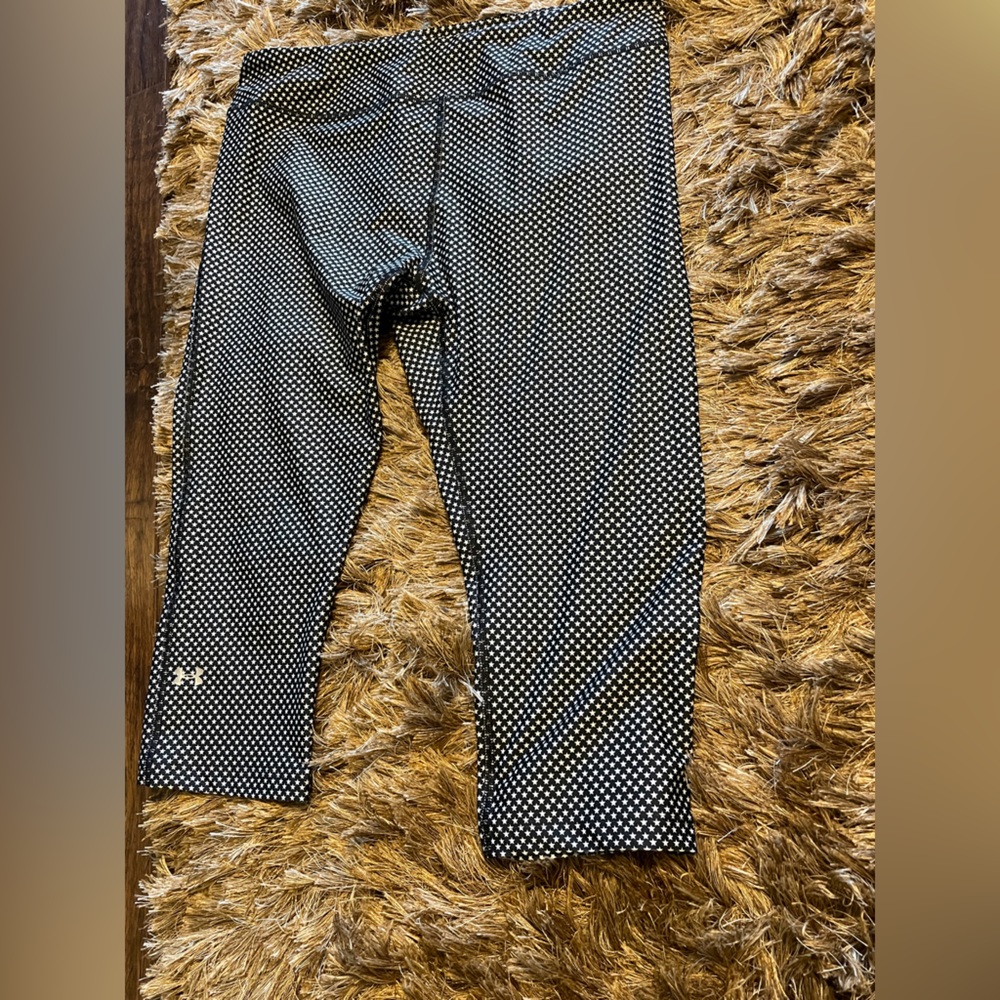 Under armour heat shield capri XL